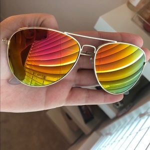 Mirrored Aviator Sunglasses